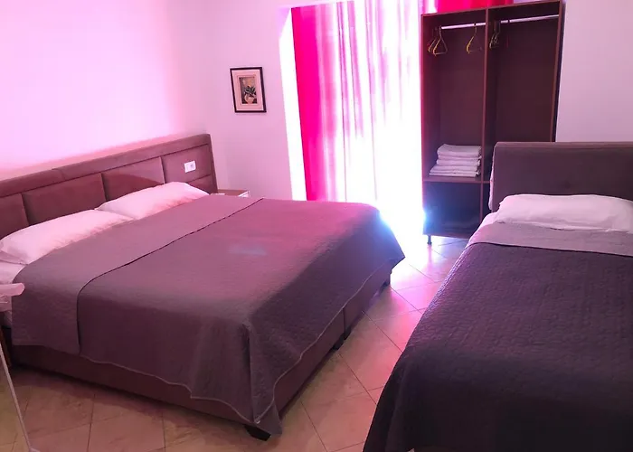 Ardo * Golem (Tirana)